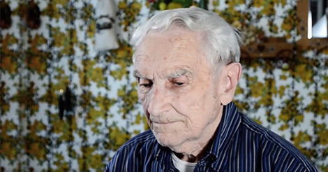 À 96 ans il écrit une chanson pour sa femme qui vient de mourir et fait pleurer la toile
