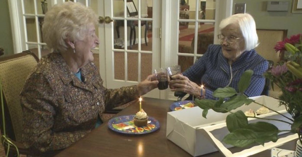 Elles se sont rencontrées il y a 84 ans et sont toujours amies aujourd’hui. Chaque année, elles célèbrent leur anniversaire ensemble